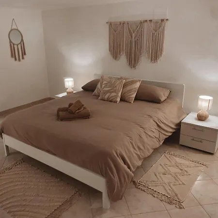 Stefano - Avec Piscine Privee A Trapani